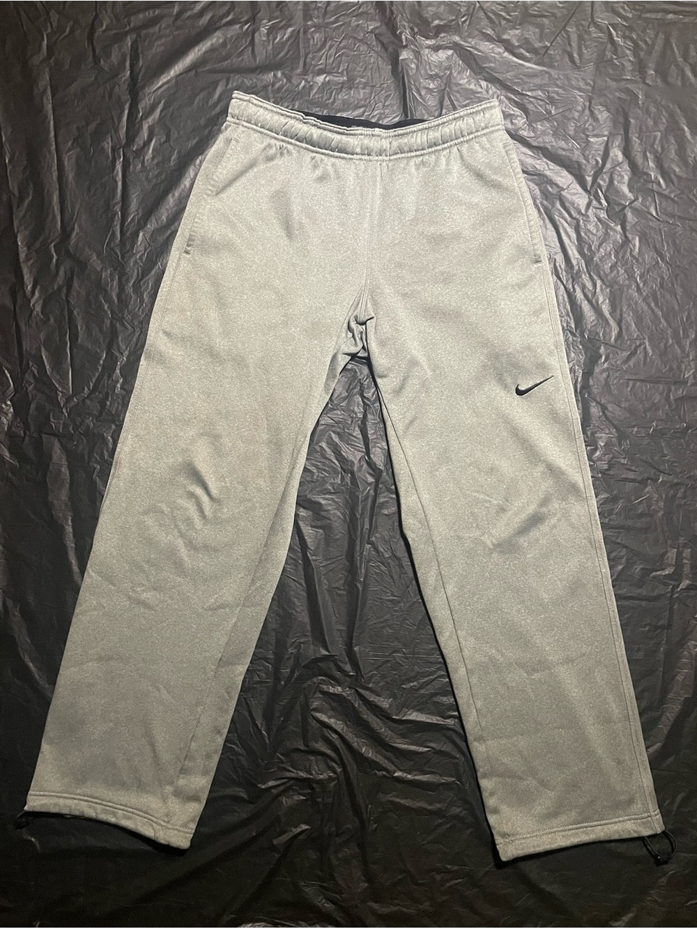 Nike Therma-FIT Gray Sweatpants Men’s Small Athletic Joggers Drawstring Training